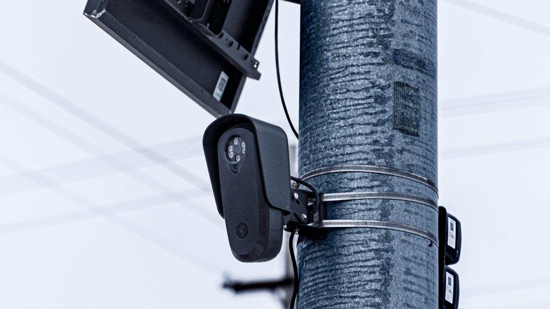 Michigan would regulate police license plate cameras under bipartisan bill